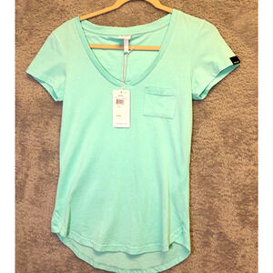 Bench Women's Aruba Blue T-shirt Fitted Tee Top Short Sleeve Size Small Pocket